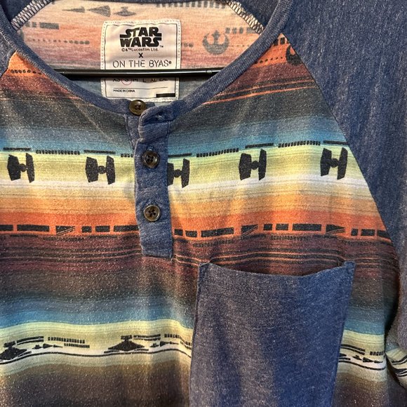 Star Wars X On The Byas Shirt Mens Small Raglan 3/4 Sleeve Darth Vader Henley - Picture 2 of 8